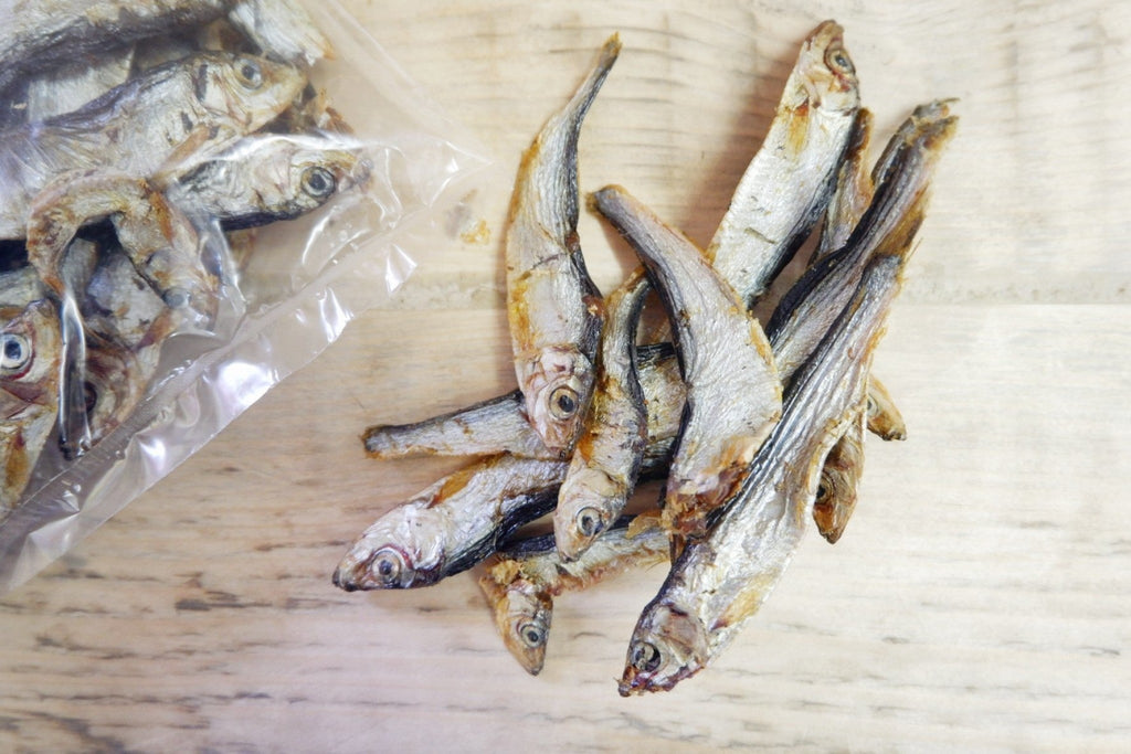 JR Dried Baltic Whole Sprats 85g - The Urban Pet Store -